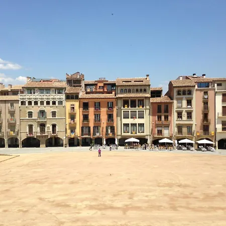Apartaments Vicus 2 Con Vistas A La Plaza Mayor De Vic Exterior photo